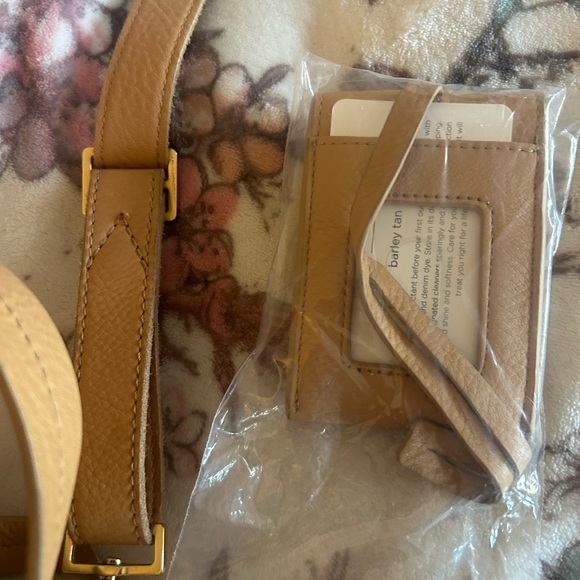 HAMMITT~Elegant Tan Leather Shoulder Bag&Leather I'd wallet Holder🌻🌻 - Picture 8 of 10